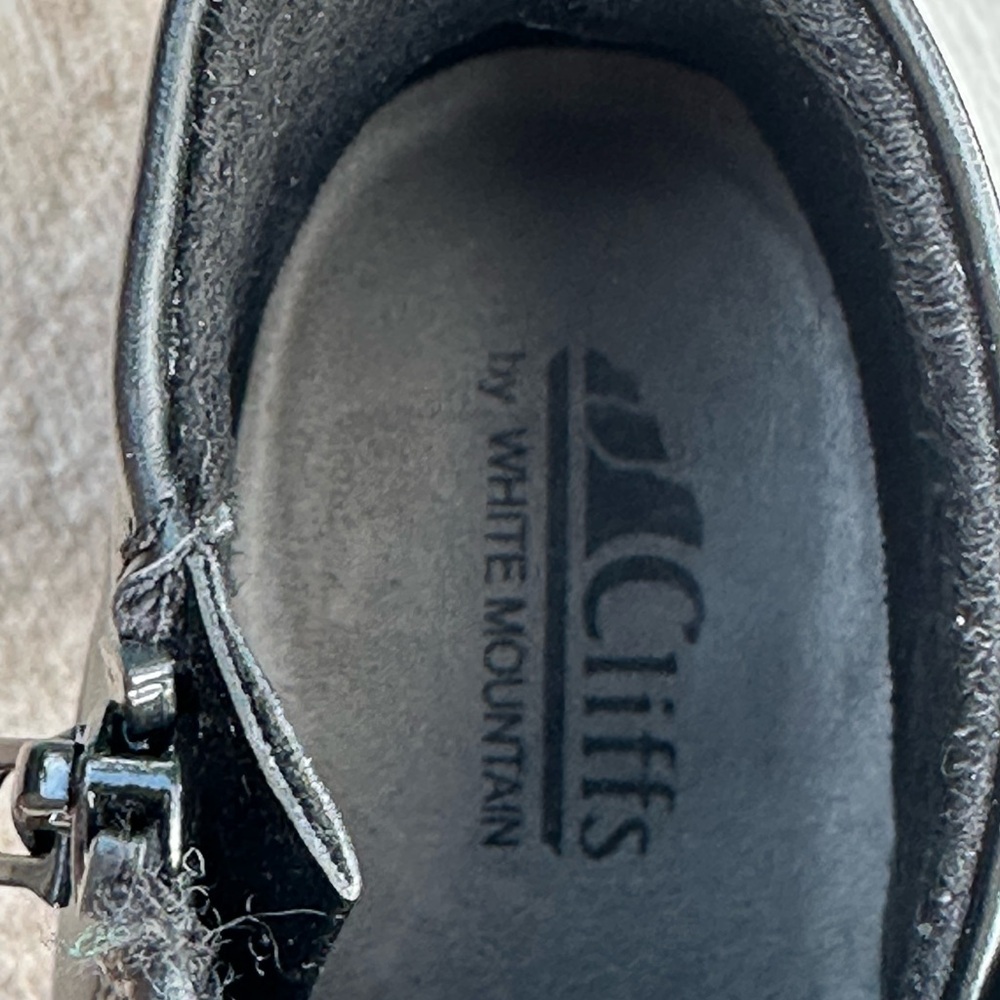 White Mountain Black Leather‎ Shoes - Picture 3 of 6
